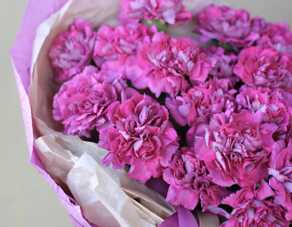 Импортные цветы крупным планом