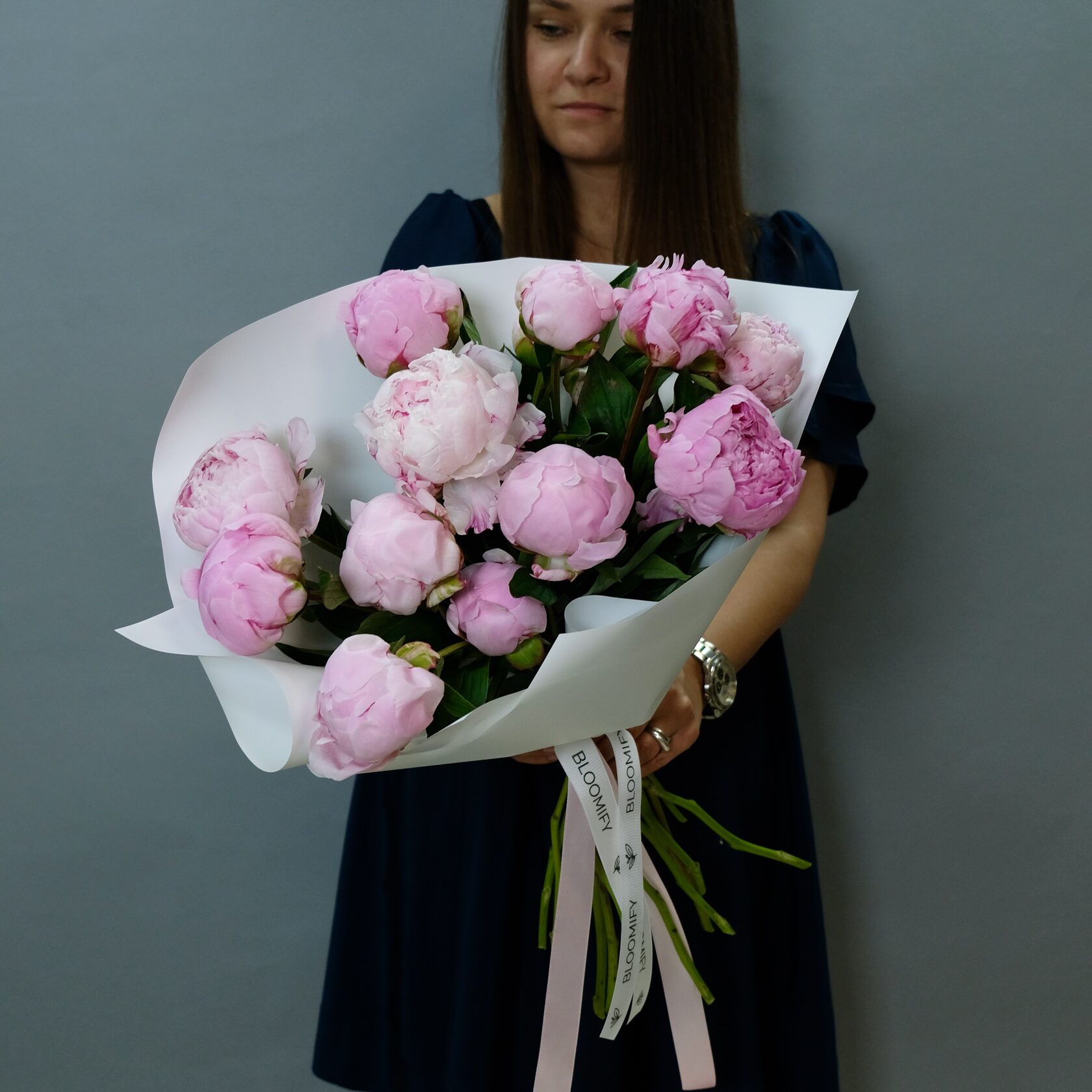 Пионы в садовой сборке