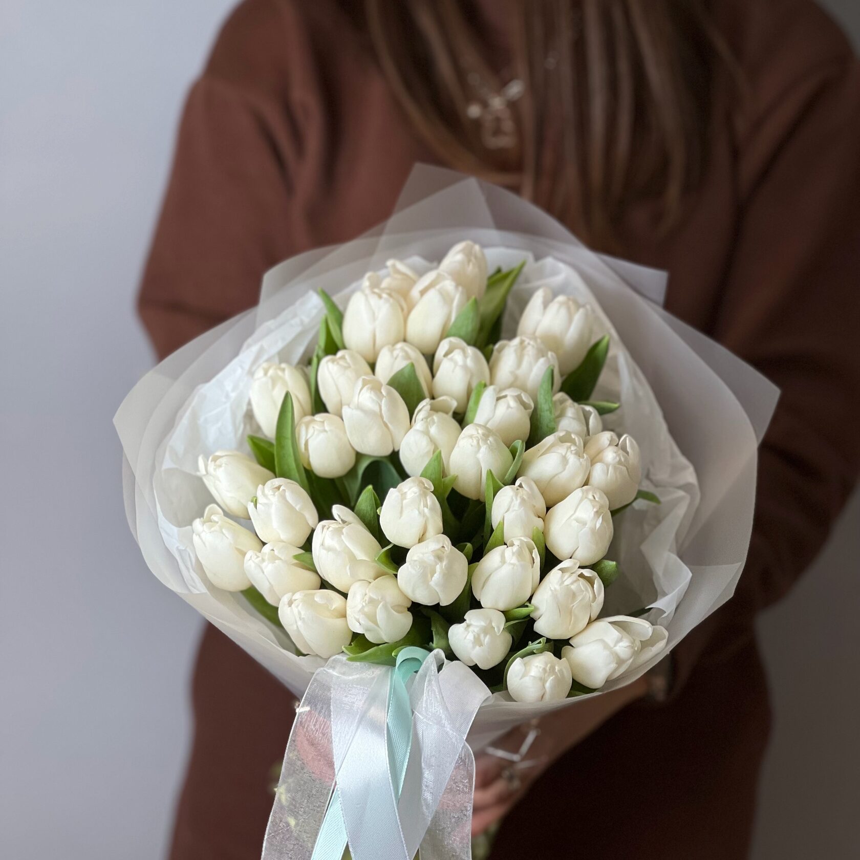 Белые тюльпаны