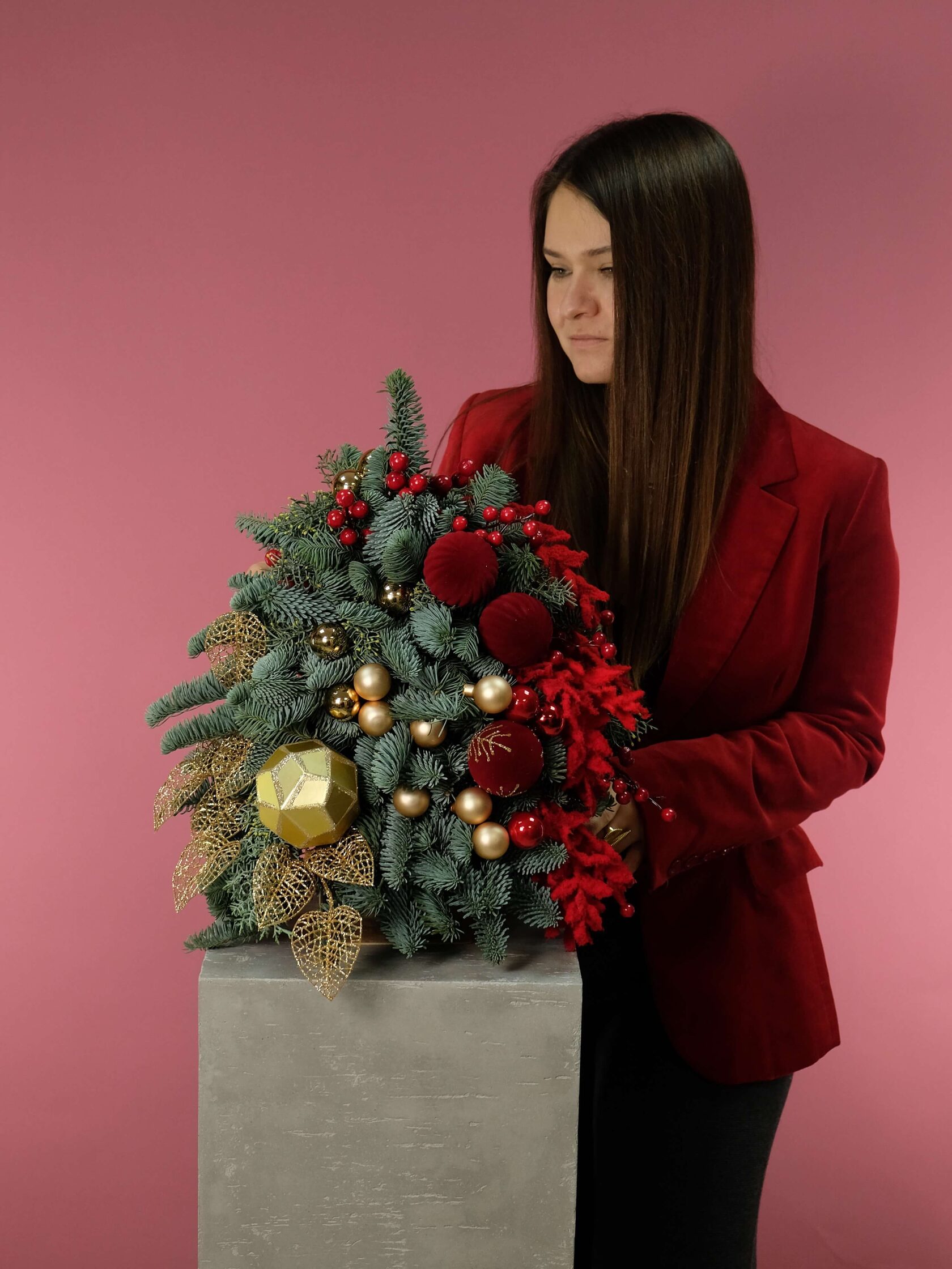 Новогодняя елочка Красный Бархат