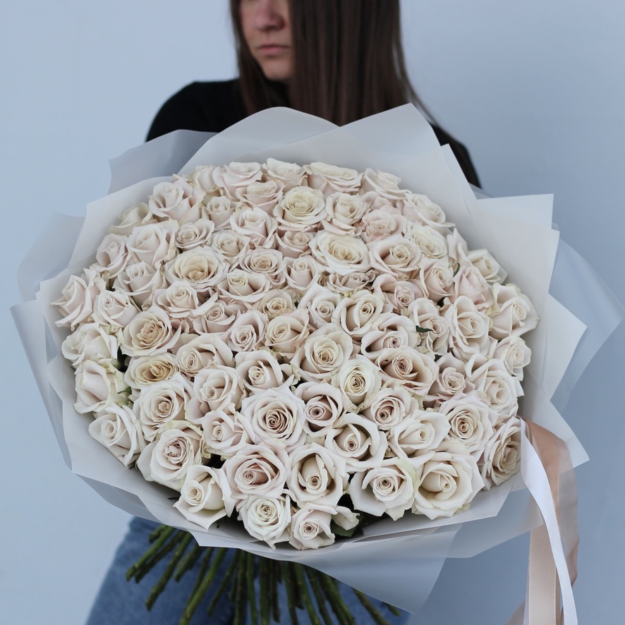 Пудровые розы Мента