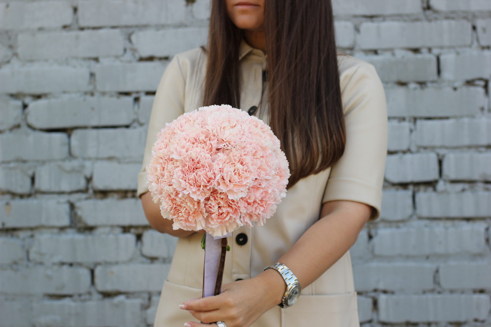 Букет невесты из персиковых диантусов