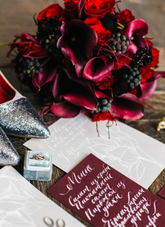 Букет невесты с каллами и скабиозой