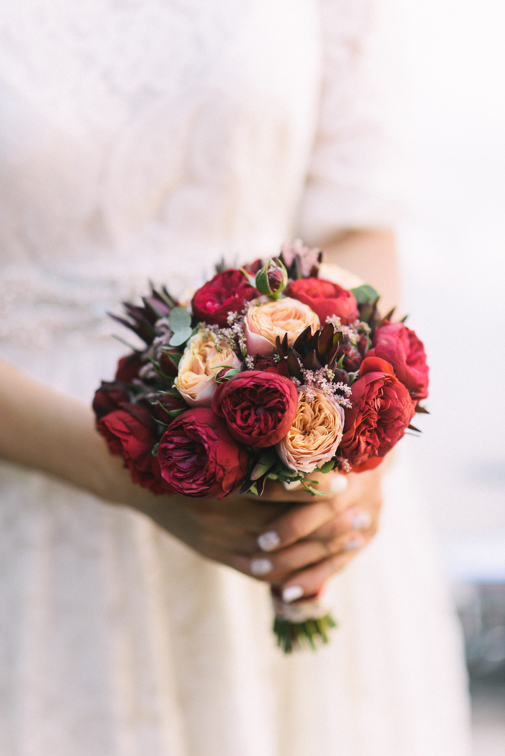 Букет невесты с розами Ред Пиано