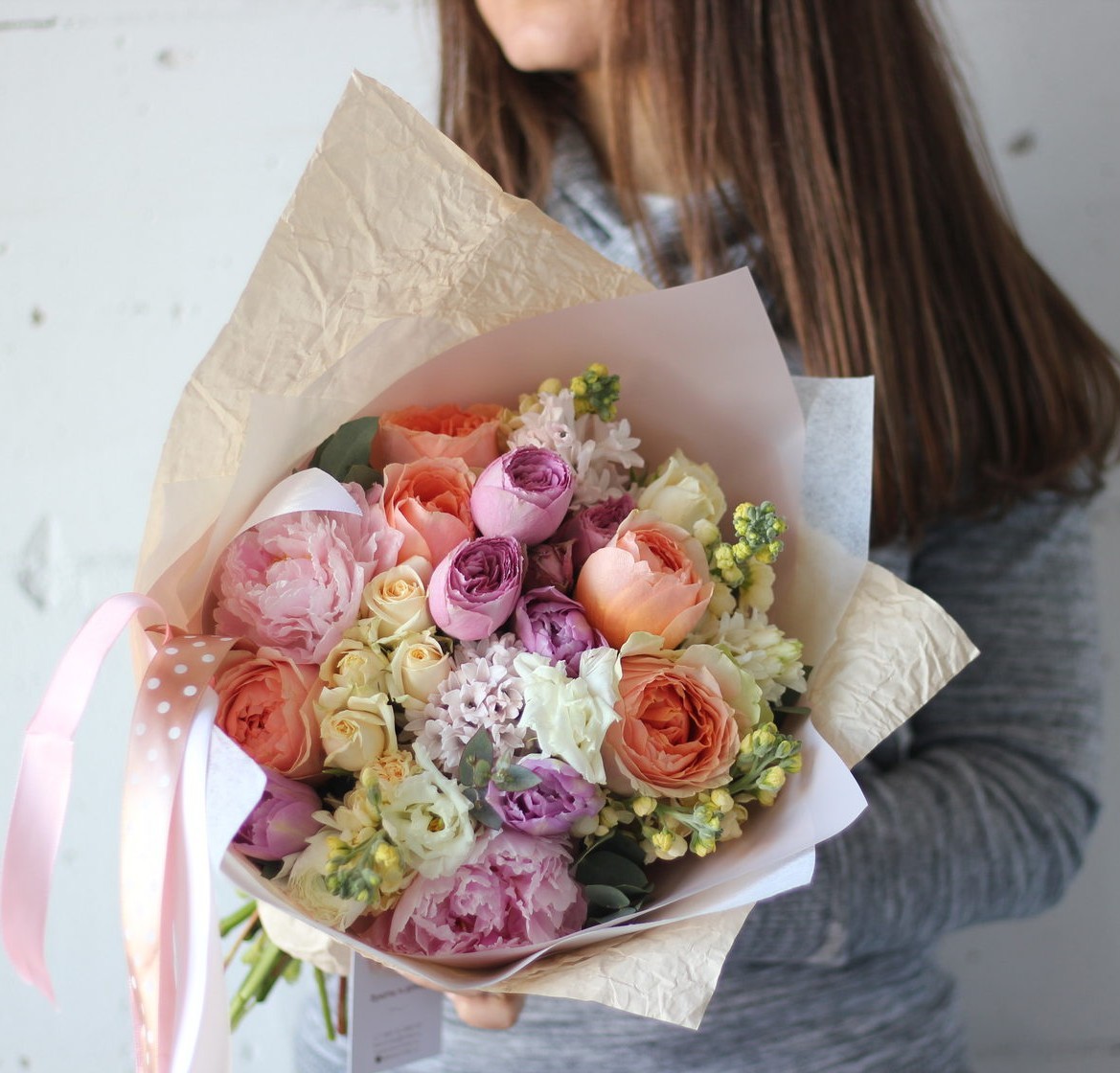 Букет с розами Гравити